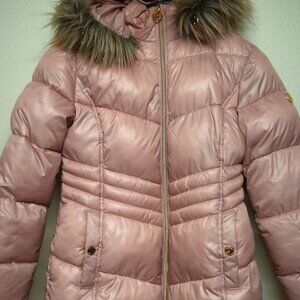 Elegant Girl's Michael Kors Puffer Coat